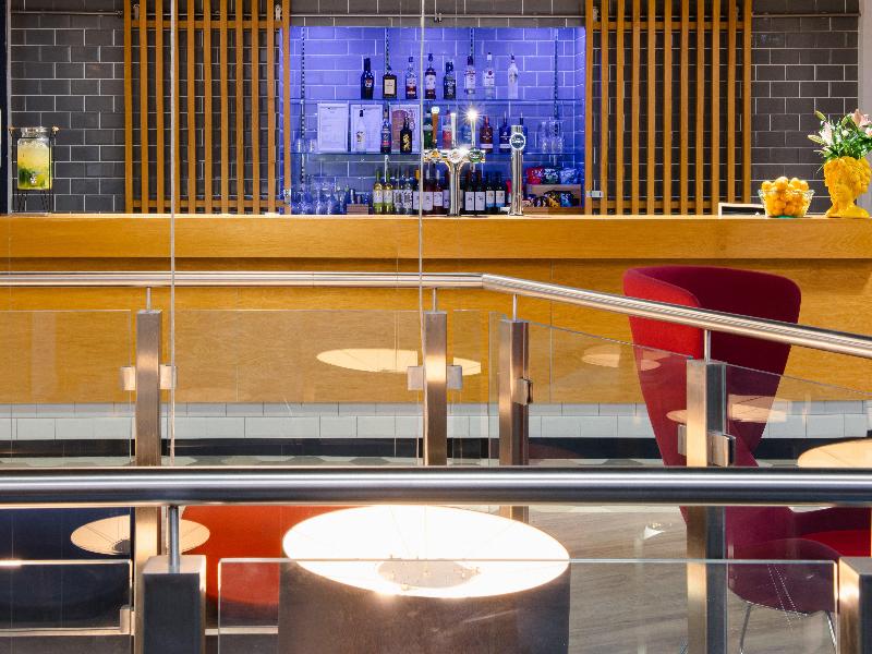 Holiday Inn Express Birmingham - City Centre - Bar
