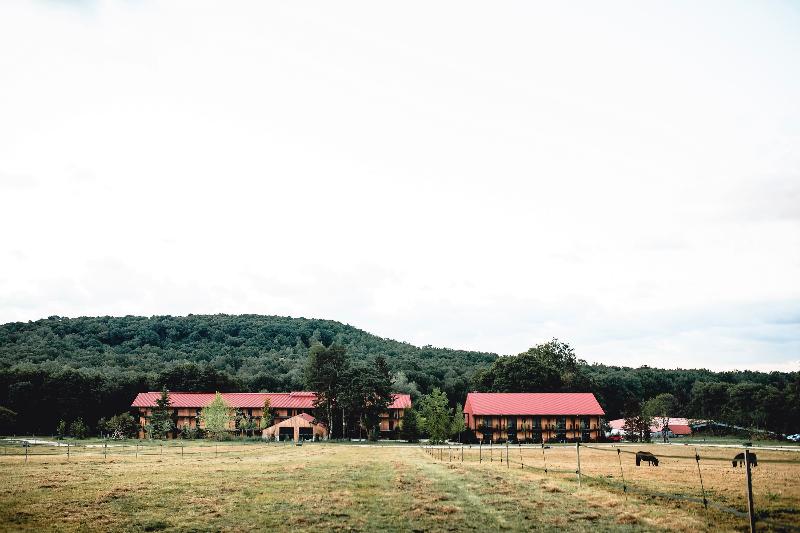Le Barn - Genel