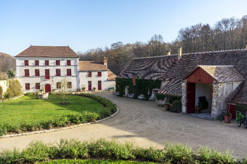 Le Barn - Genel