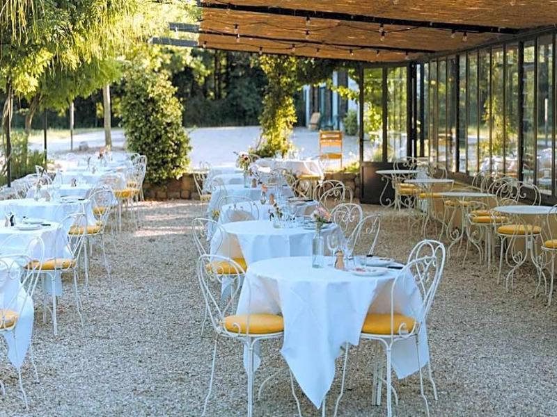 Le Barn - Genel