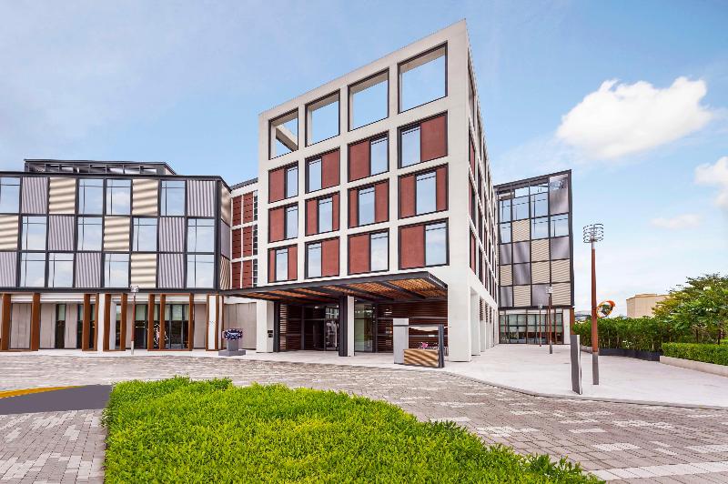 Hampton by Hilton Dubai Al Seef - Genel