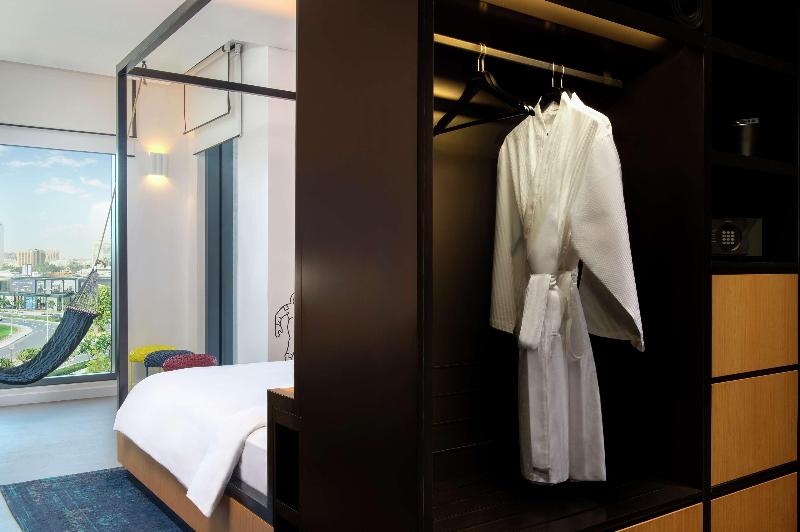 Canopy by Hilton Dubai Al Seef - Oda