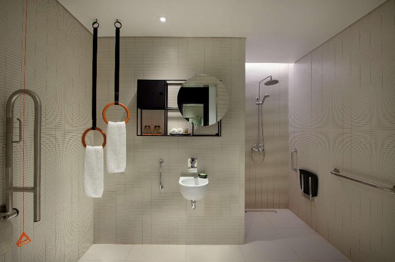 Canopy by Hilton Dubai Al Seef - Oda