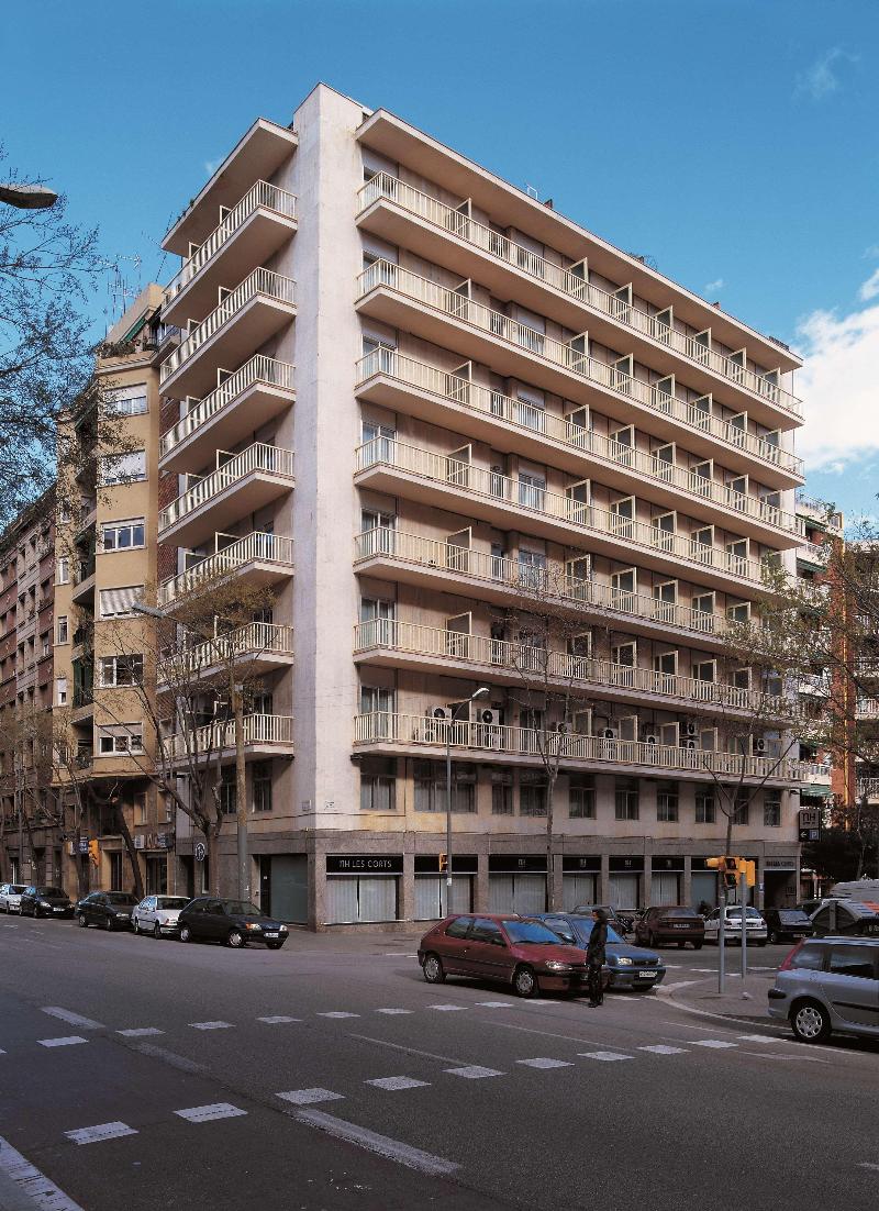 NH Barcelona Les Corts - Genel