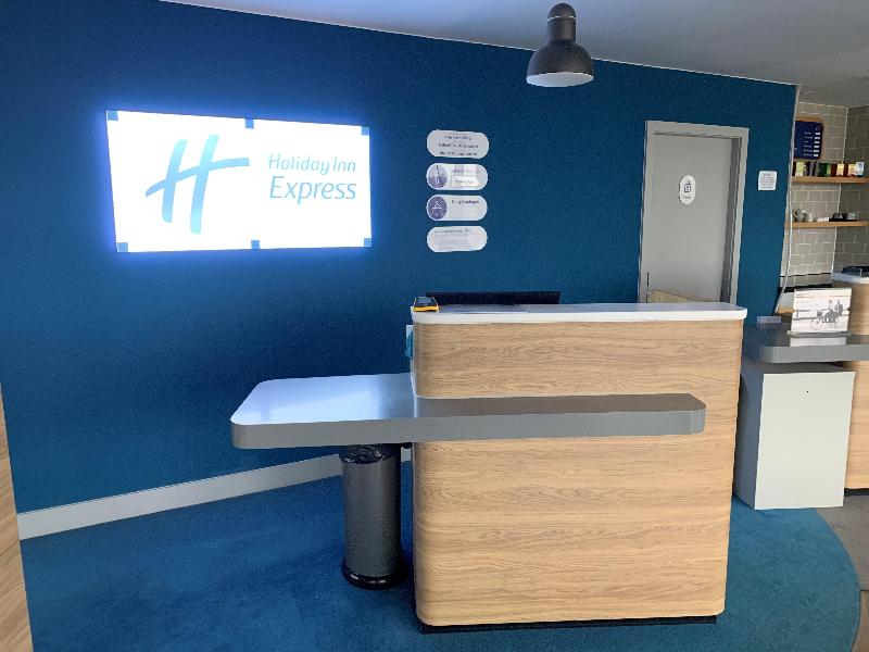 Holiday Inn Express Manchester - Trafford City - Lobi