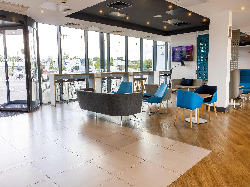Holiday Inn Express Manchester - Trafford City - Lobi