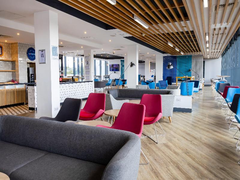 Holiday Inn Express Manchester - Trafford City - Lobi