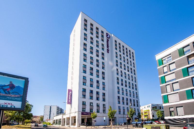Premier Inn Köln City Süd - Genel