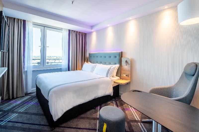Premier Inn Köln City Süd - Oda