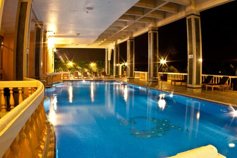 Sahara Beach Resort & Spa Sharjah - Havuz