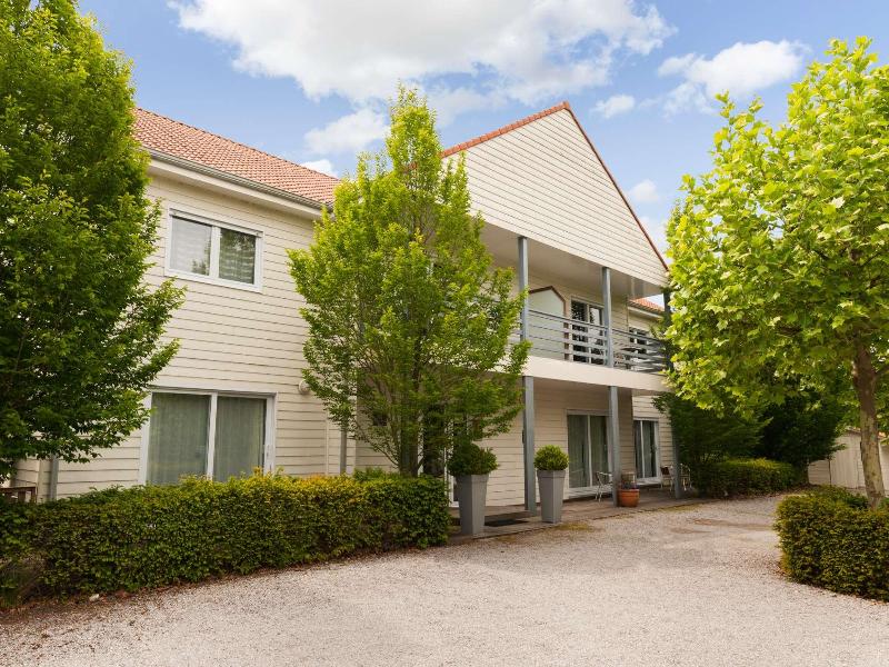 Les Jardins d'Ulysse, The Originals Relais - Genel