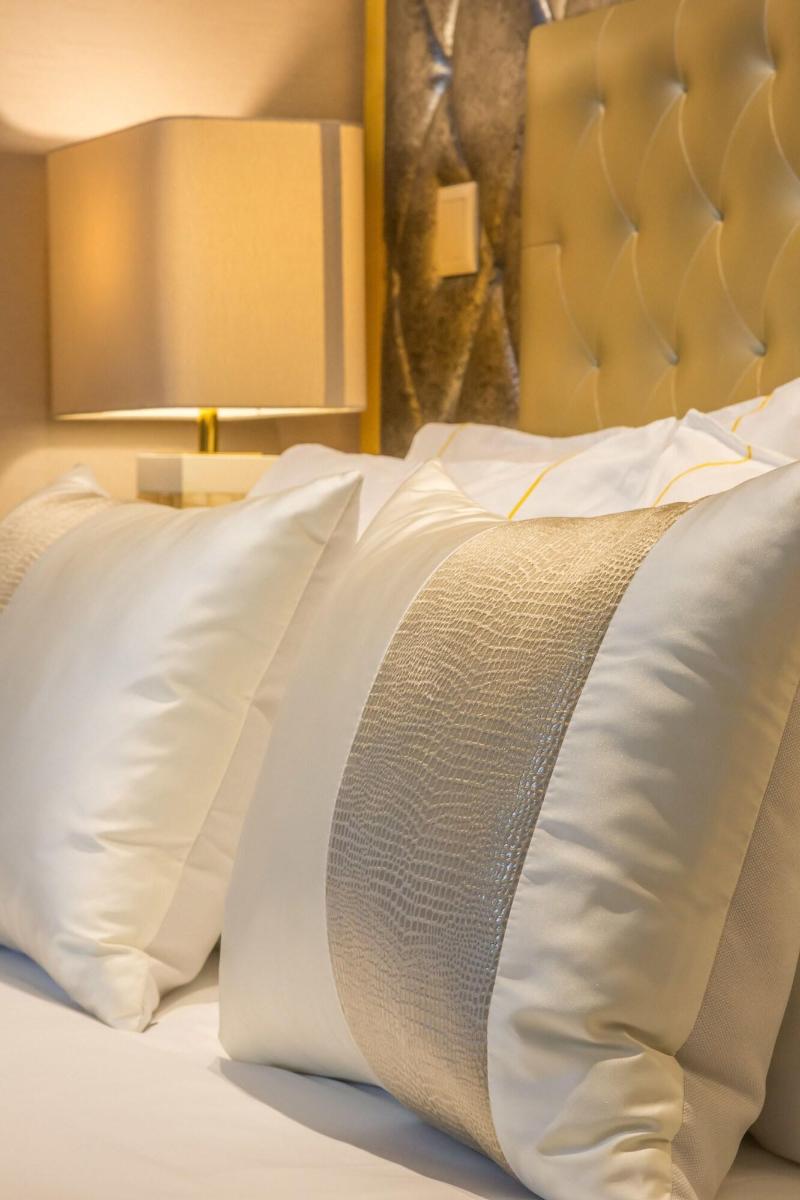 Meraprime Gold Design Hotel - Oda