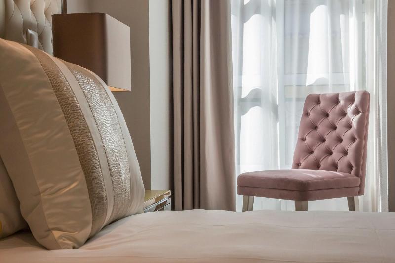 Meraprime Gold Design Hotel - Oda