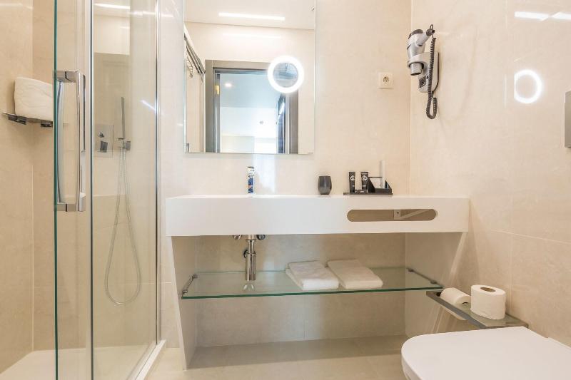 Meraprime Gold Design Hotel - Oda