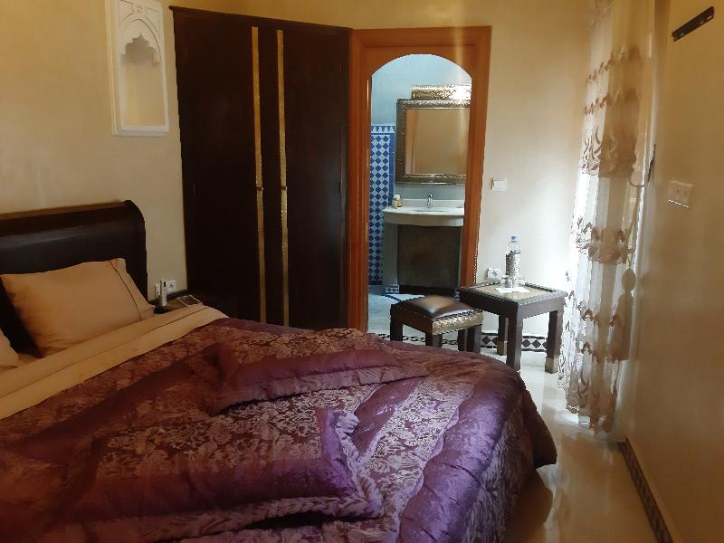 Riad Miral - Oda