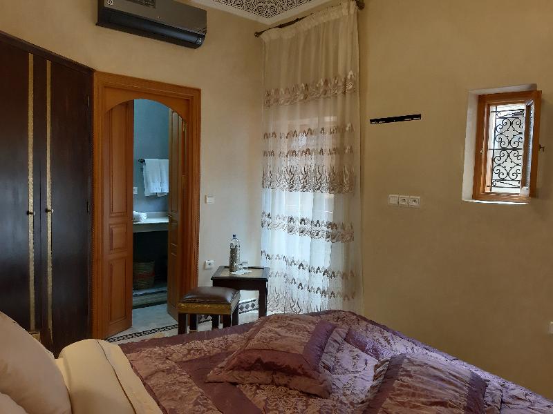 Riad Miral - Oda