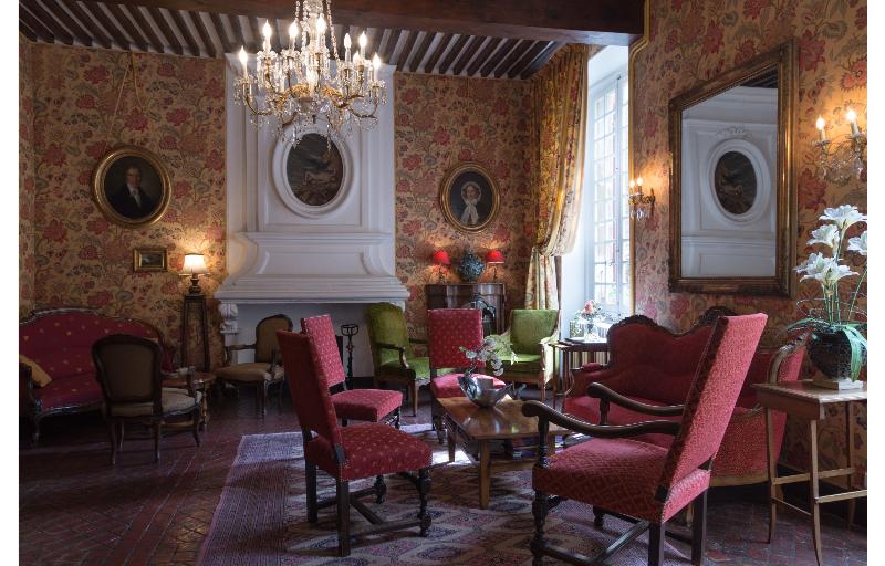 Hostellerie Le Beffroi, The Originals Relais - Lobi