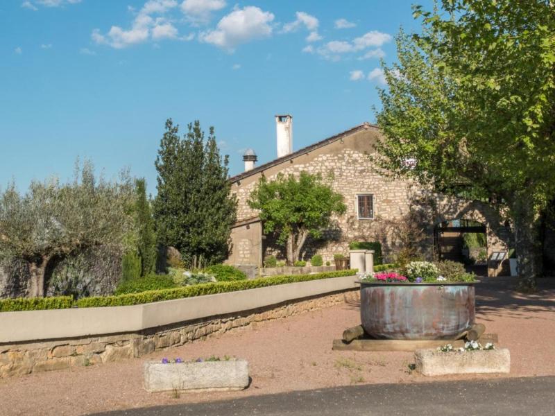 Logis Hotel la Vieille Ferme - Genel