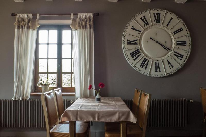 Logis Hotel la Vieille Ferme - Genel