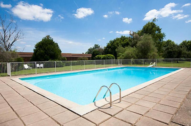 Logis Hotel la Vieille Ferme - Genel