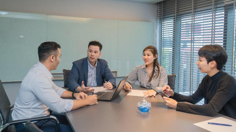 Holiday Inn Express Bangkok Soi Soonvijai - Toplantı