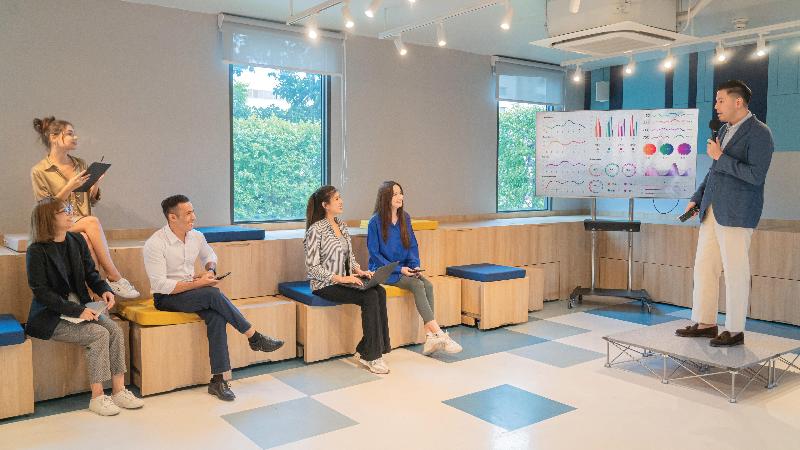 Holiday Inn Express Bangkok Soi Soonvijai - Toplantı
