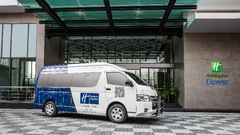 Holiday Inn Express Bangkok Soi Soonvijai - Genel