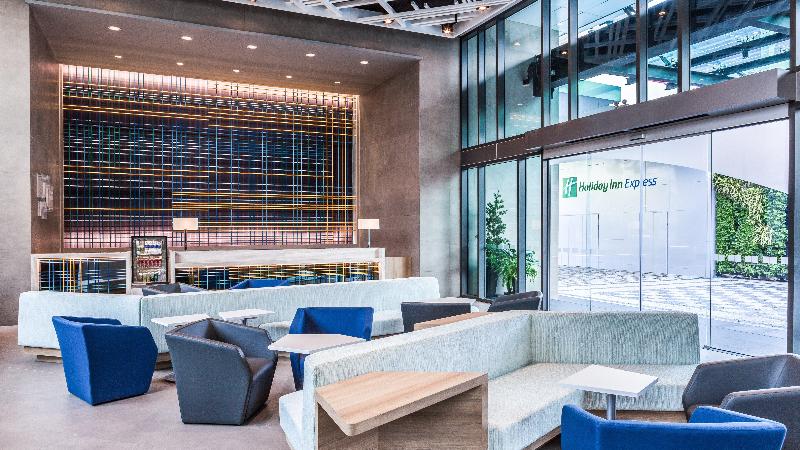 Holiday Inn Express Bangkok Soi Soonvijai - Genel