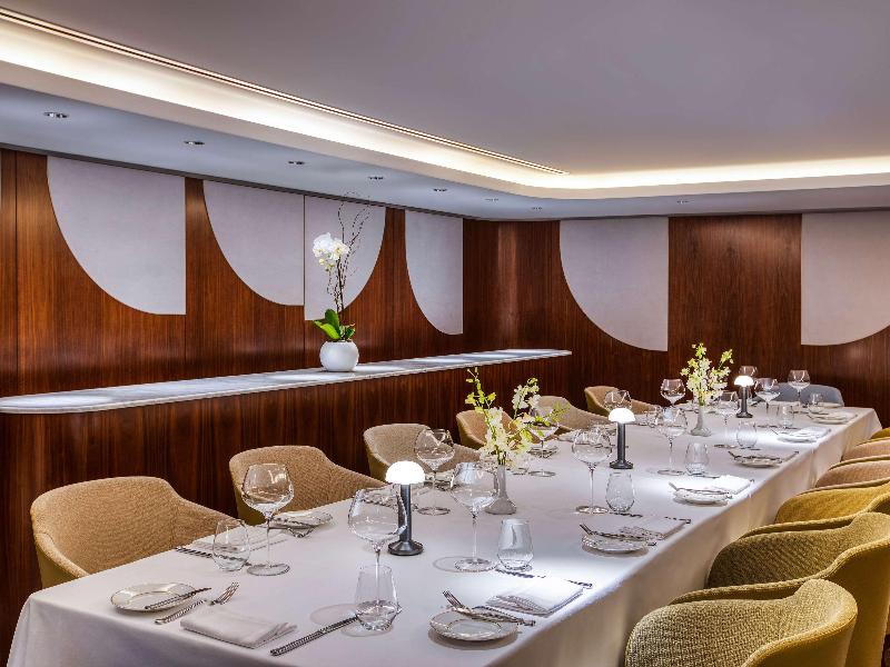 Queen Elizabeth 2 - Restoran