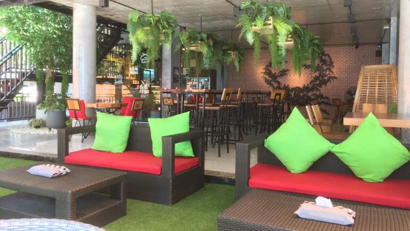 Maneetel Krabi Beachfront - Restoran