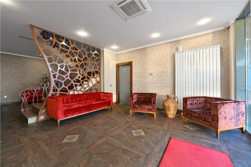 Tomis Garden Aparthotel - Lobi