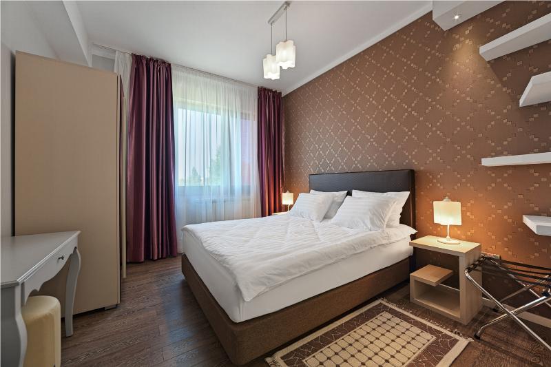 Tomis Garden Aparthotel - Oda