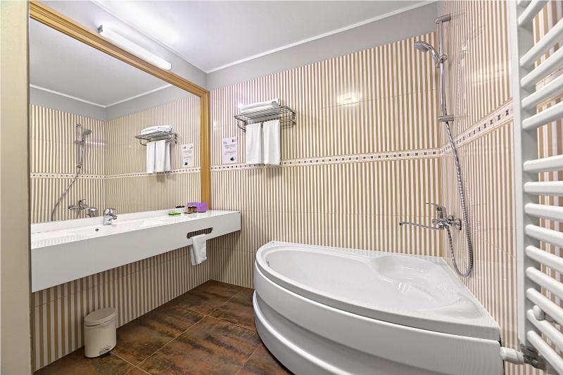 Tomis Garden Aparthotel - Oda