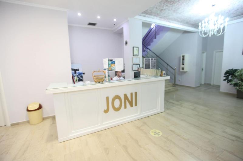Hotel Joni Kompleks - Lobi