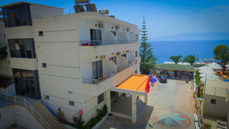 Hotel Joni Kompleks - Genel
