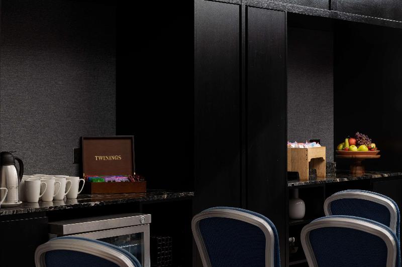 Hilton London Gatwick Airport - Genel