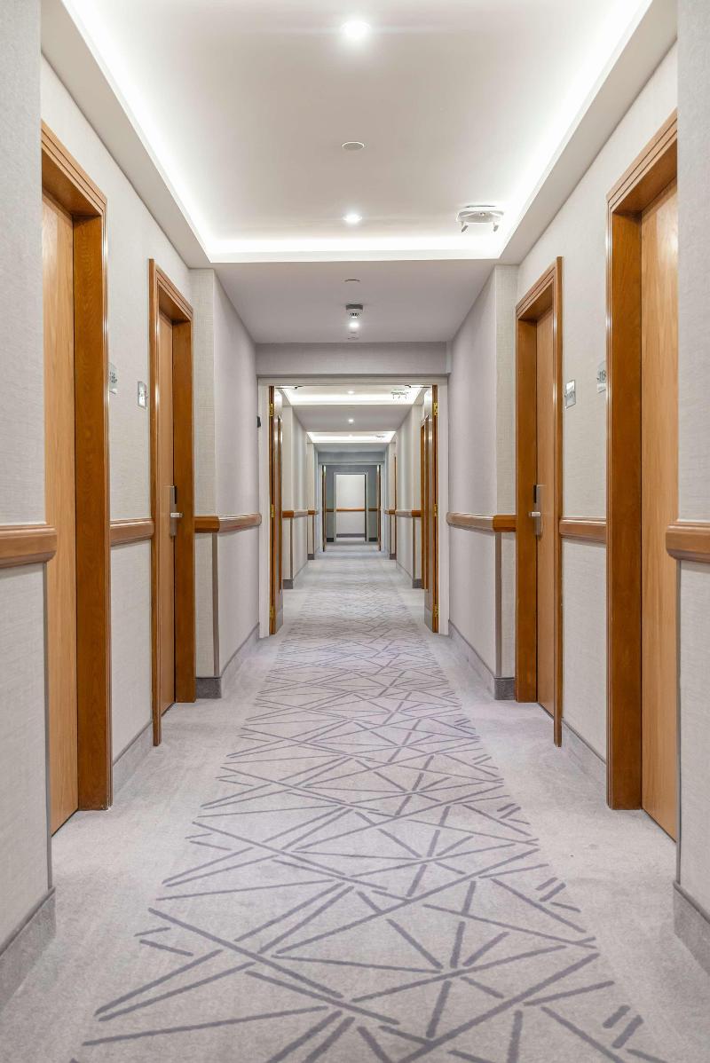 Hilton London Gatwick Airport - Genel