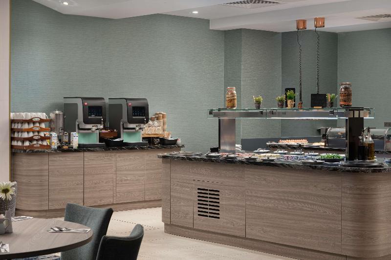 Hilton London Gatwick Airport - Restoran