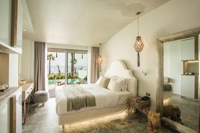 Blue Carpet Luxury Suites - Oda