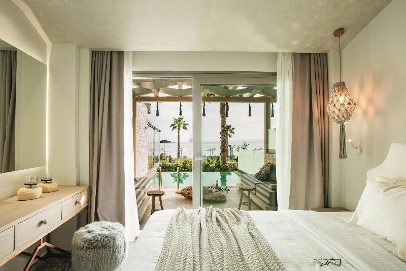 Blue Carpet Luxury Suites - Oda