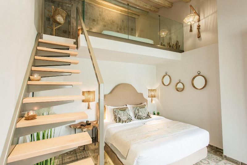 Blue Carpet Luxury Suites - Oda