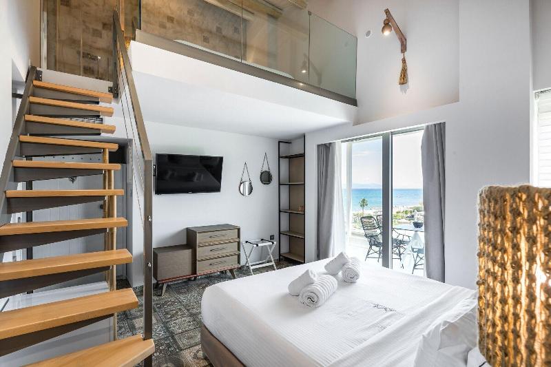 Blue Carpet Luxury Suites - Oda