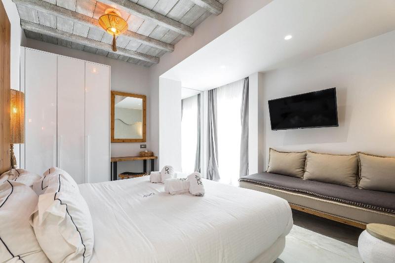 Blue Carpet Luxury Suites - Oda