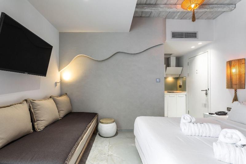 Blue Carpet Luxury Suites - Oda