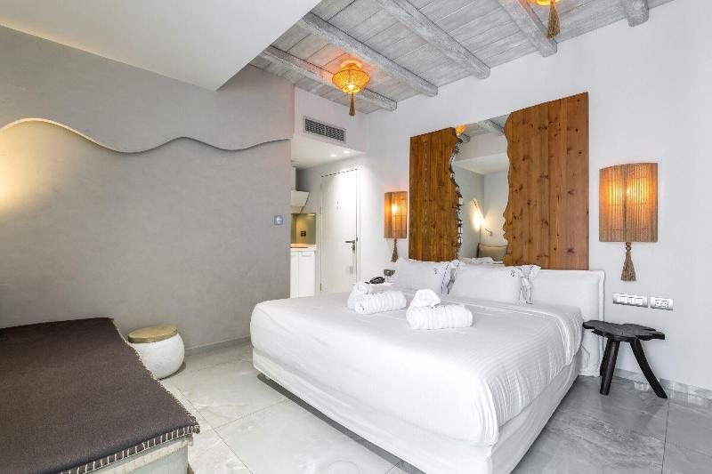 Blue Carpet Luxury Suites - Oda