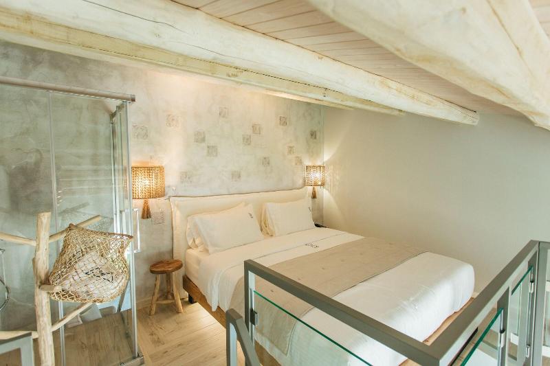 Blue Carpet Luxury Suites - Oda