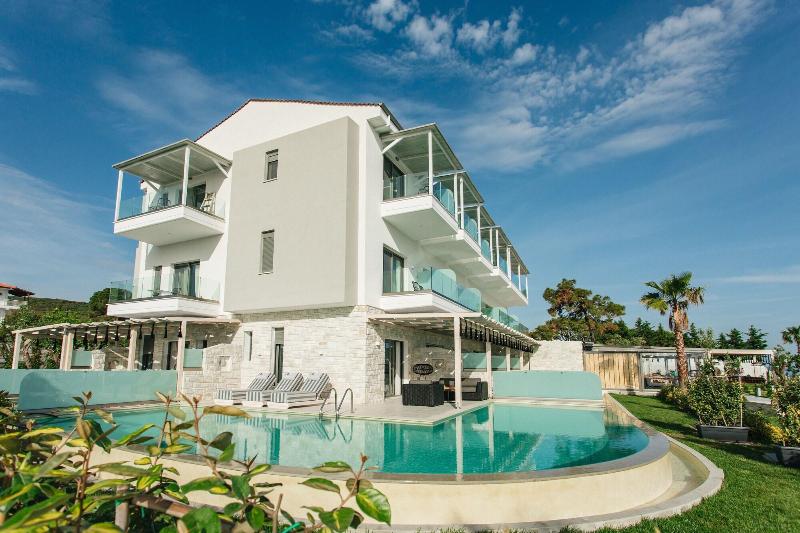 Blue Carpet Luxury Suites - Oda