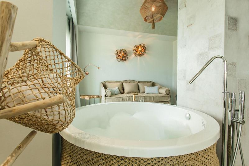 Blue Carpet Luxury Suites - Oda