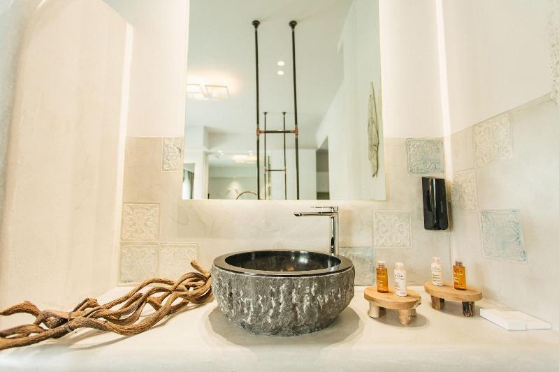 Blue Carpet Luxury Suites - Oda