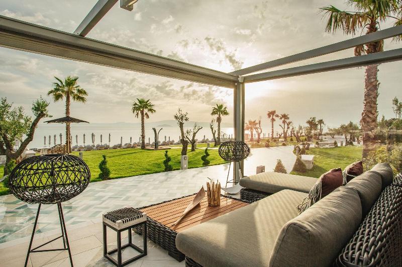 Blue Carpet Luxury Suites - Restoran